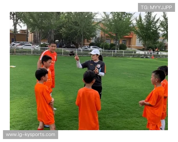 琑队如何完善青训导师的国际培训通道，青训师认证训练营
